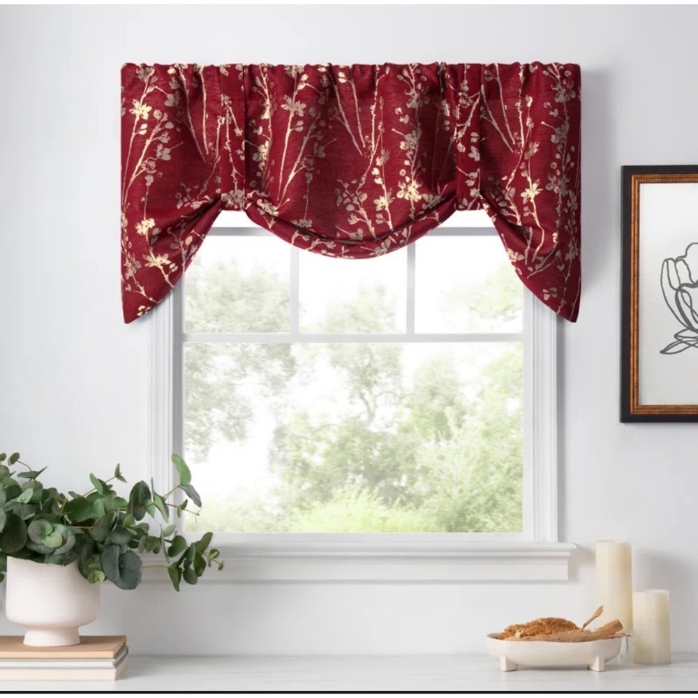 Winston Porter Red/Gold Floral Tie-Up‎ Window Valance